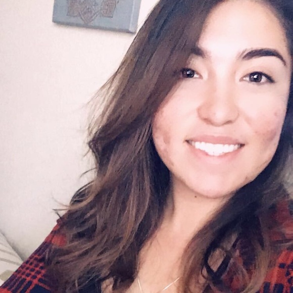 Meet your Posher, Karen - Picture 1 of 1